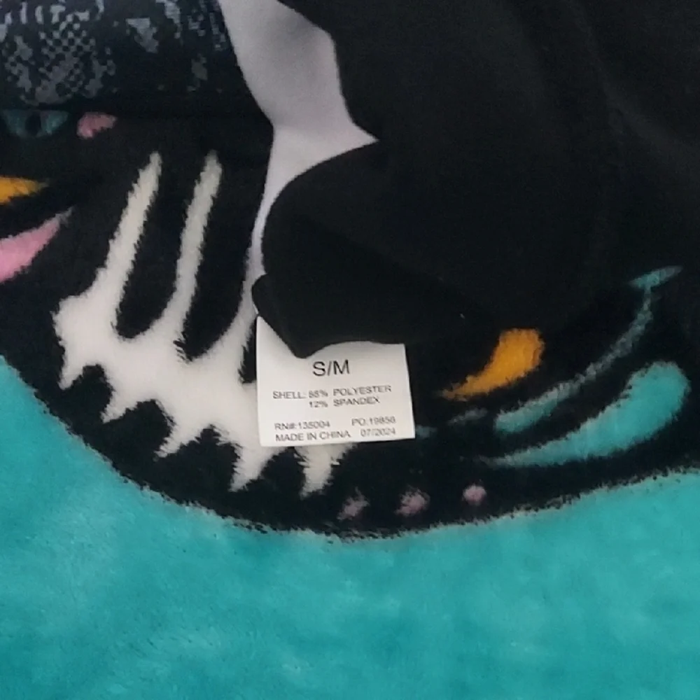 Black and Gray Youth Gloves